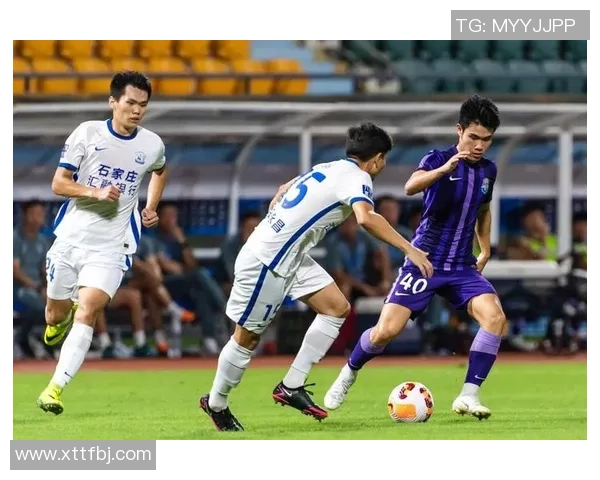 武汉篮球队以82分稳居世锦赛积分榜首位展现强劲实力